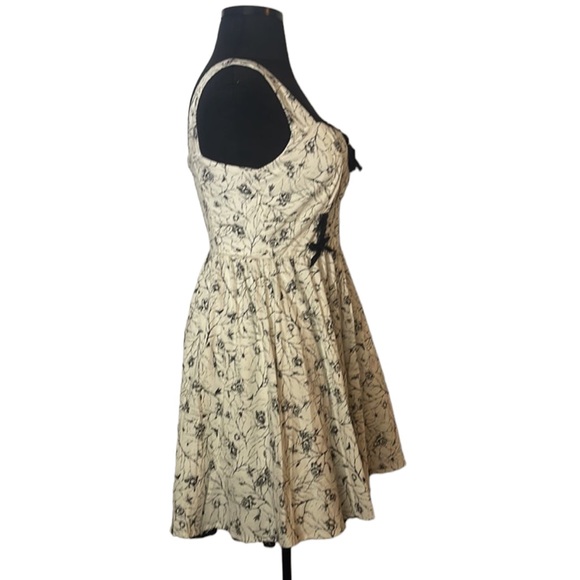 Hot Topic white with black dress. Size XL. NWT. Super cute - Picture 5 of 14